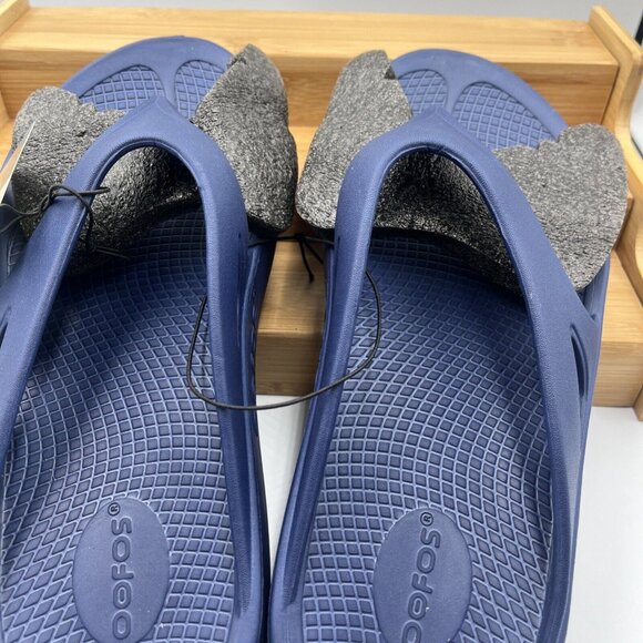 Oofos Original Flip Flops Women 8/Men 6 Navy Blue Comfort Recovery Sandals NEW - Picture 10 of 13